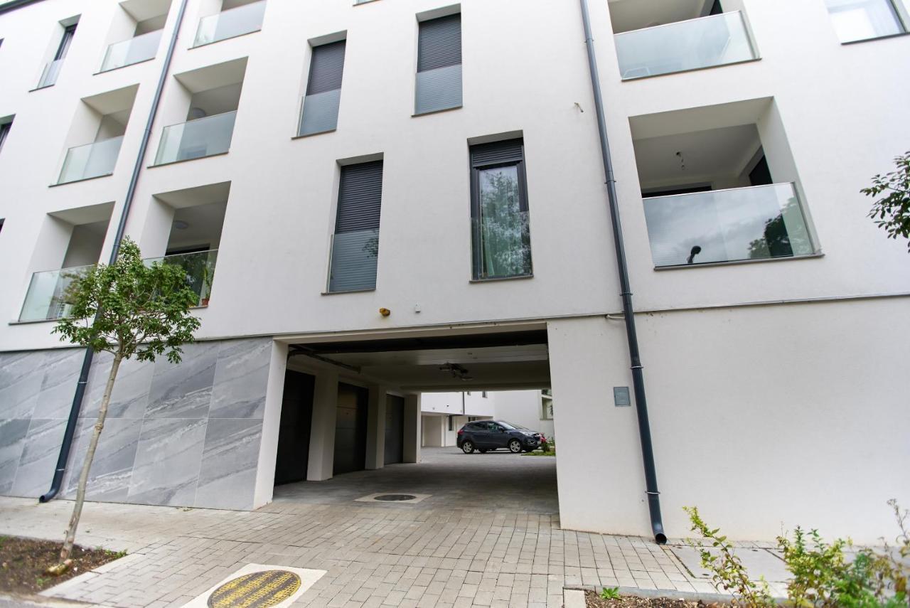 Starlight Silver Szeged - Exclusive Bagian luar foto